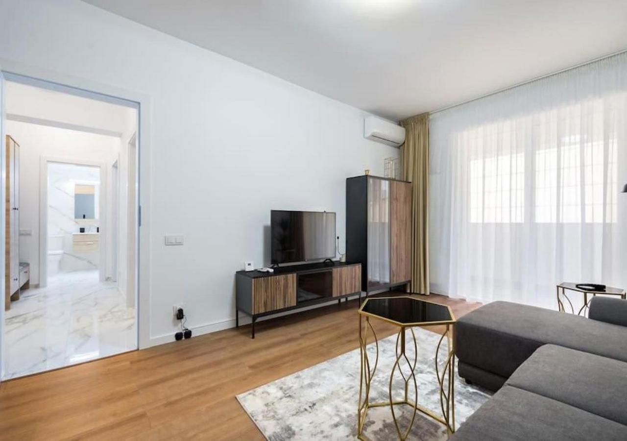 شقة Bonita - Chic Urban Retreat With Private Balcony بوخارست المظهر الخارجي الصورة