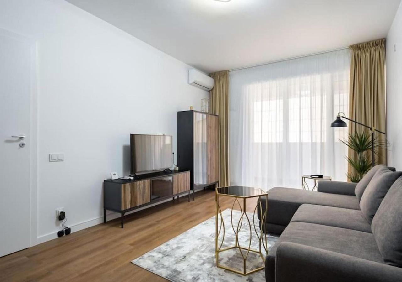 شقة Bonita - Chic Urban Retreat With Private Balcony بوخارست المظهر الخارجي الصورة